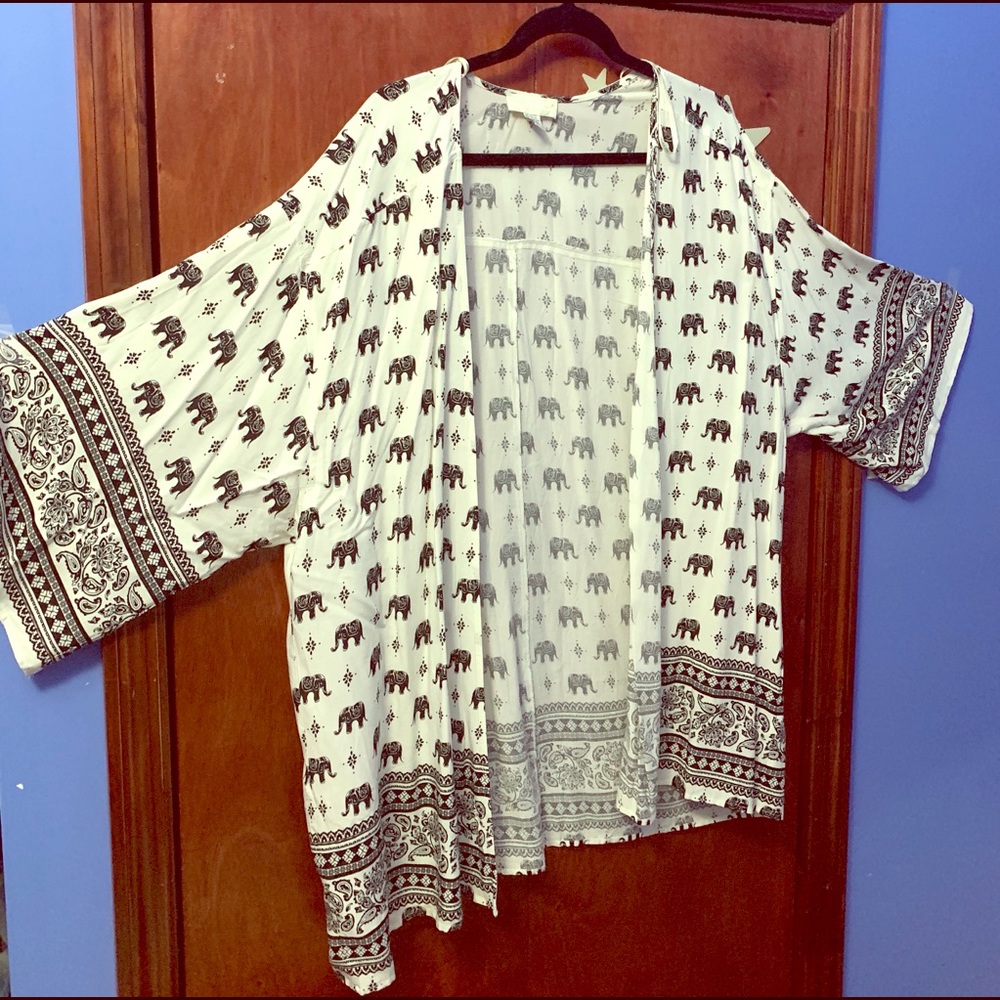 F21 Plus Elephant Kimono NWT